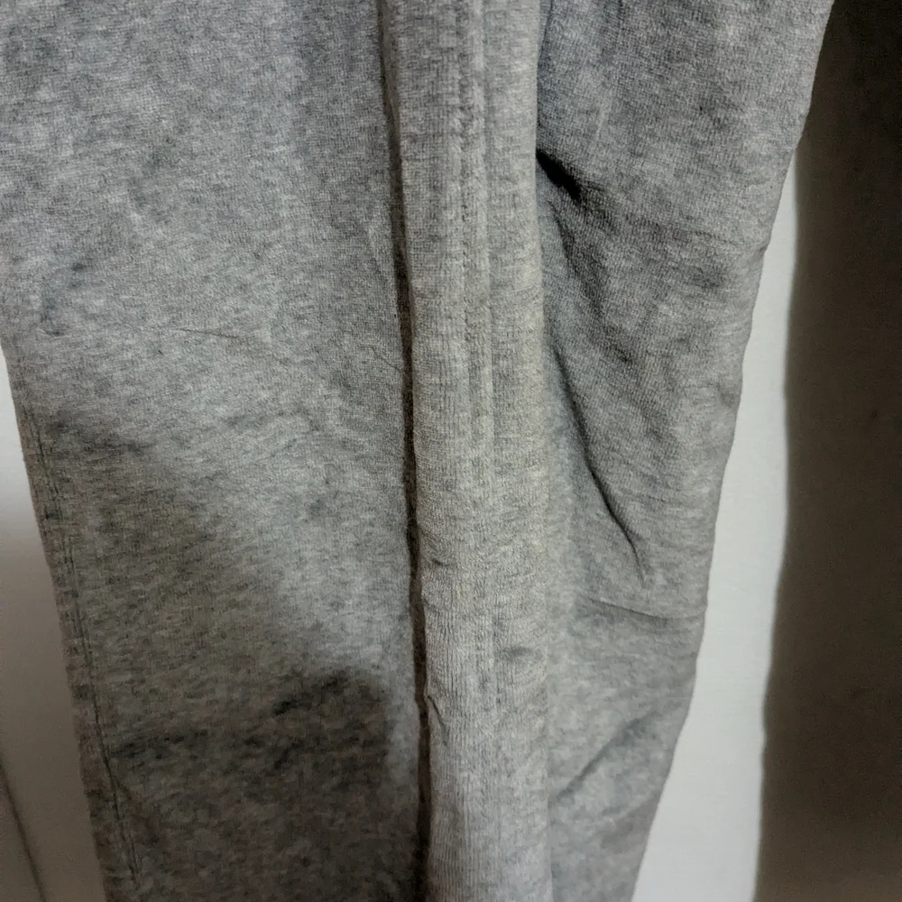 Universal Thread Gray Joggers NWT Large